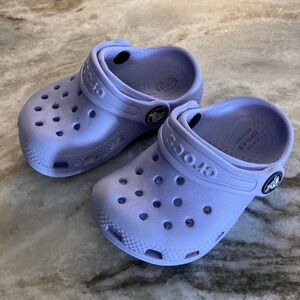 Toddler crocs